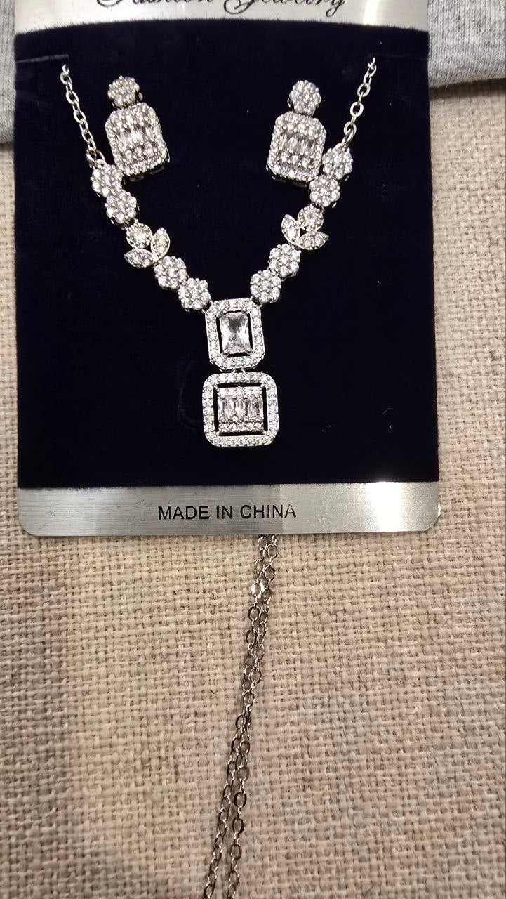 Amara Silver Zirconia Jewelry Set