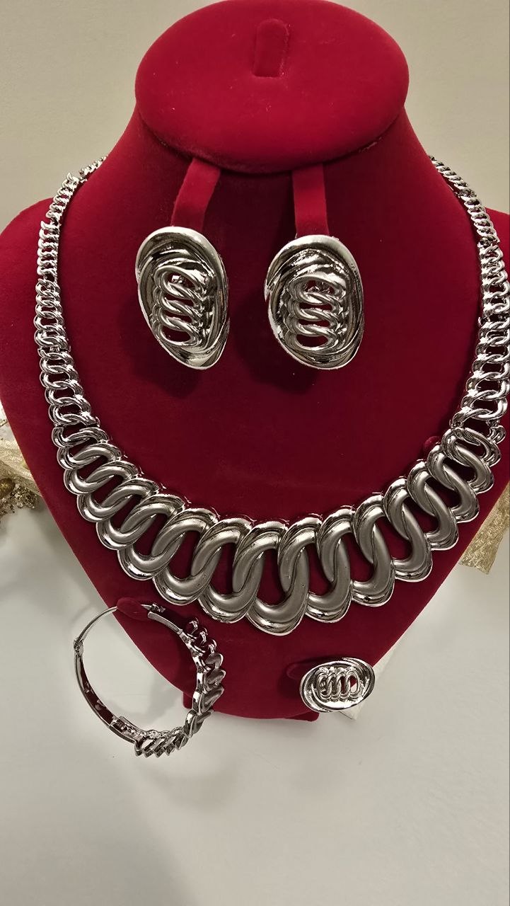Bold Silver Jewelry Set