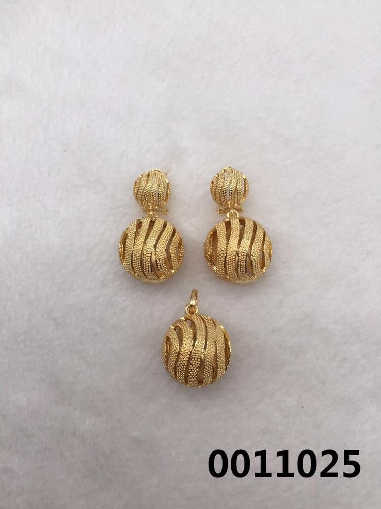 Gold Plated Earrings & Pendant Set