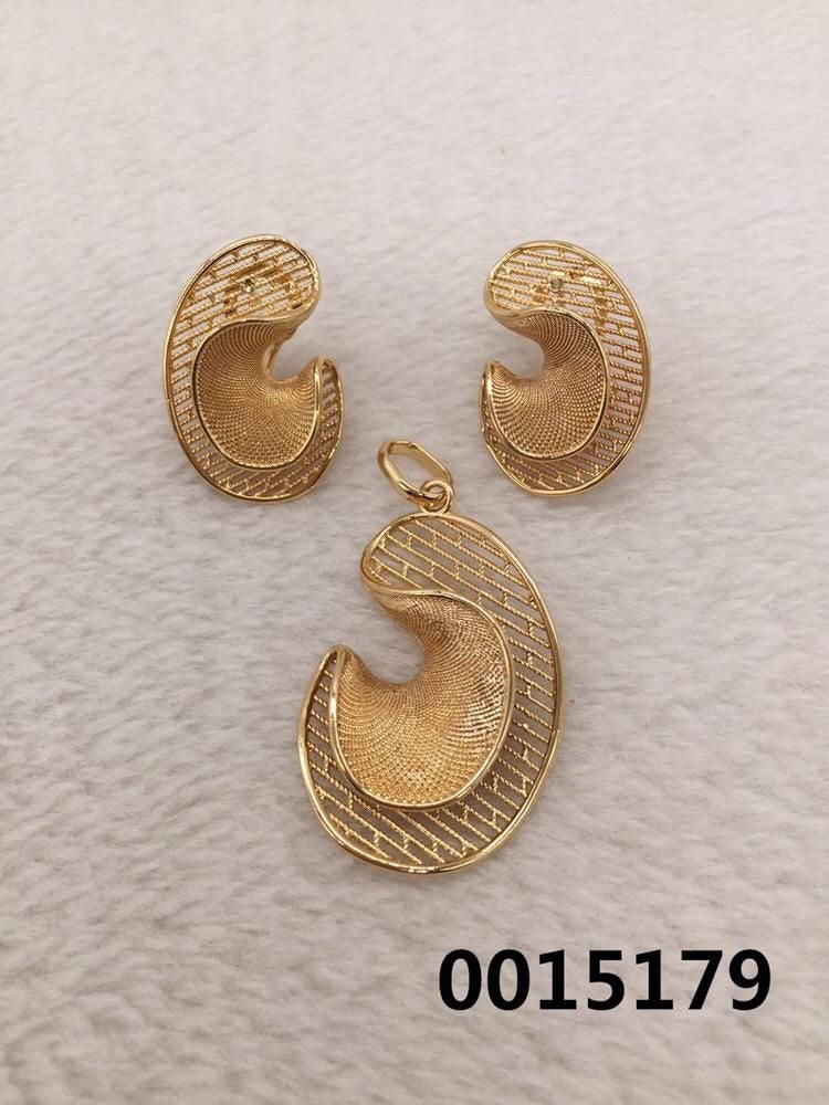 Gold Plated Earrings & Pendant Set