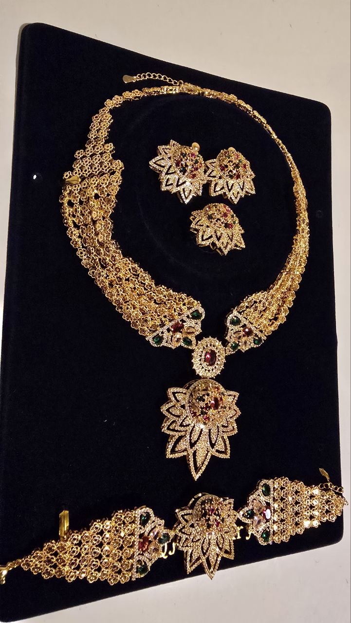 A-Grade Zirconia Indian-Style Jewelry Set