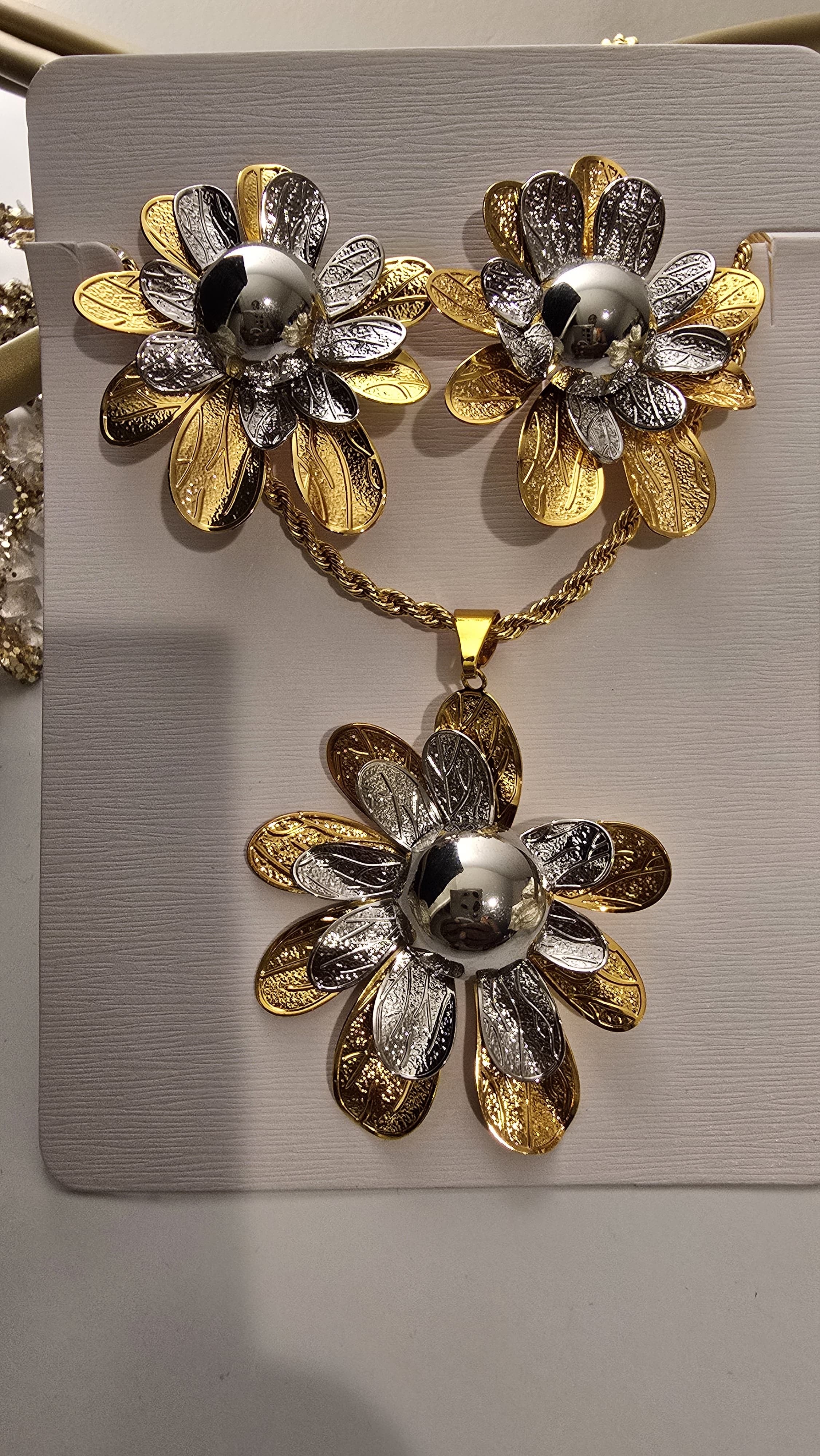 Bold Style Occasion Jewelry Set